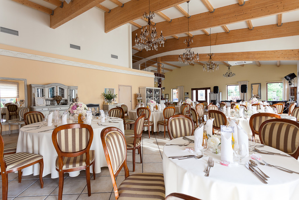 restaurant mediterranean interior